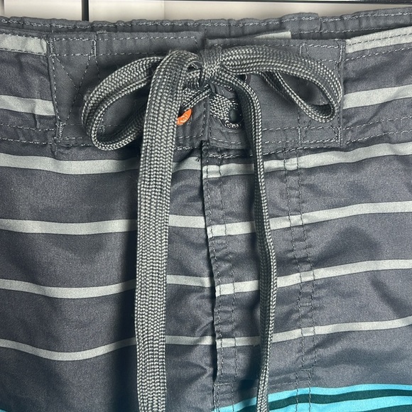 Ocean Pacific Summer Signature Stripe Quick Dry Swim Trunks 11.5” Inseam Size L - Picture 2 of 9